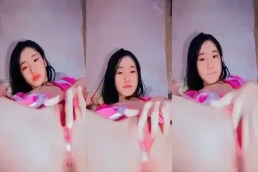 ABG Cantik Mulus Colok Memek Pink Perawan Kost poster
